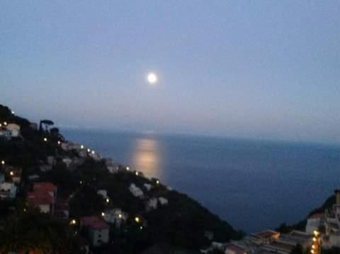 Ferienwohnung Casa Enzo Con Vista Mare Amalfi Exterior foto