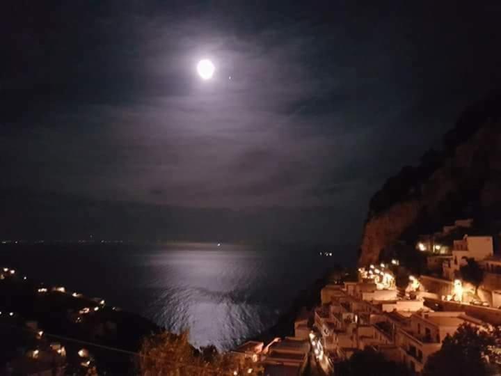 Ferienwohnung Casa Enzo Con Vista Mare Amalfi Exterior foto