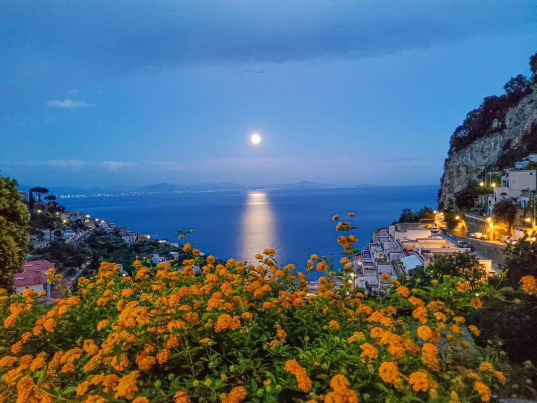 Ferienwohnung Casa Enzo Con Vista Mare Amalfi Exterior foto
